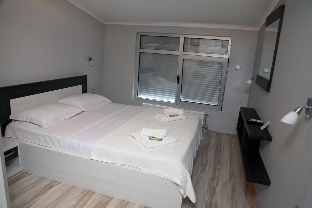 Silver House Hostel Čačak Værelse billede