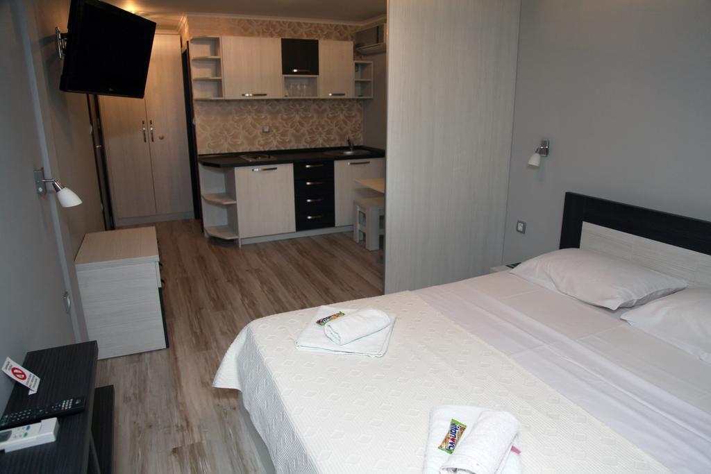 Silver House Hostel Čačak Værelse billede