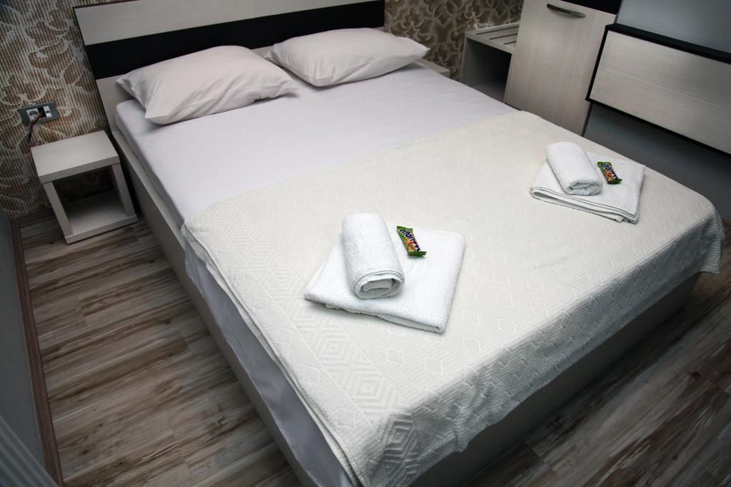 Silver House Hostel Čačak Værelse billede